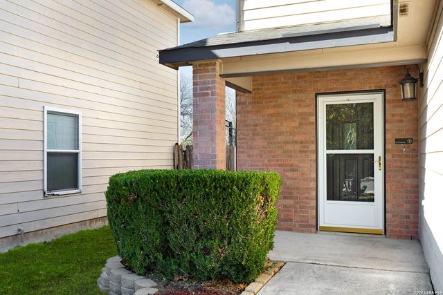 9359 Maple Silver, San Antonio, TX 78254