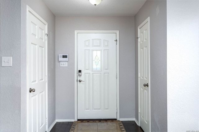 9359 Maple Silver, San Antonio, TX 78254