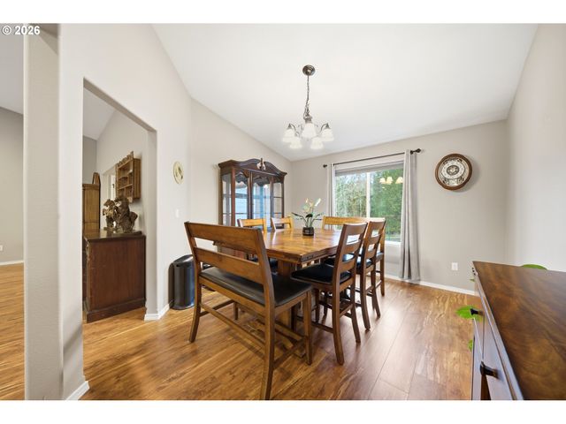 946 PAINE Rd, Castle Rock, WA 98611