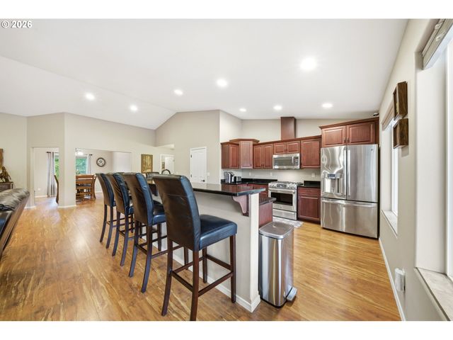 946 PAINE Rd, Castle Rock, WA 98611