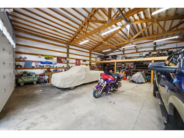 946 PAINE Rd, Castle Rock, WA 98611