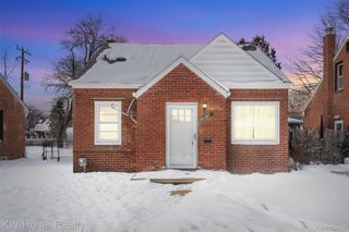 23241 Republic Avenue, Oak Park, MI 48237