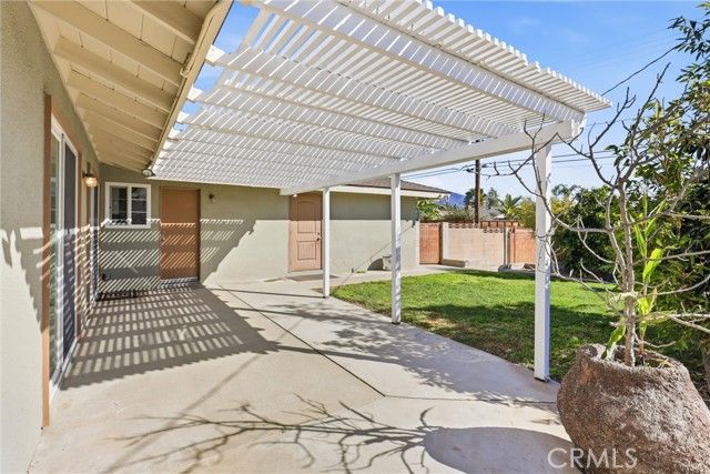 1742 N Albright Avenue, Upland, CA 91784