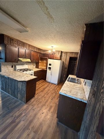 1548 County Road 731, Berryville, AR 72616