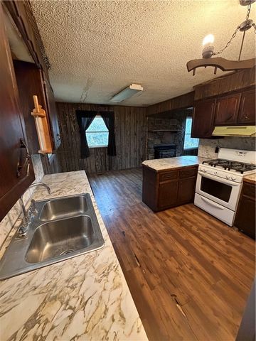 1548 County Road 731, Berryville, AR 72616