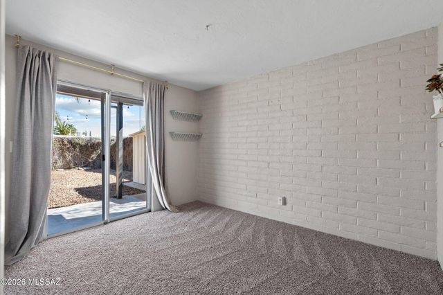 450 N Bedford Drive, Tucson, AZ 85710