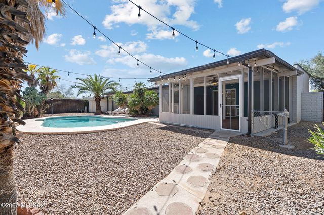 450 N Bedford Drive, Tucson, AZ 85710