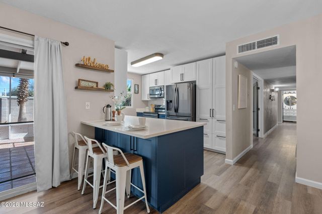 450 N Bedford Drive, Tucson, AZ 85710