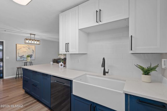 450 N Bedford Drive, Tucson, AZ 85710