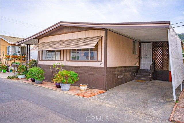 720 W Santa Maria Space 14, Santa Paula, CA 93060