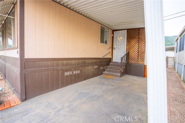 720 W Santa Maria Space 14, Santa Paula, CA 93060