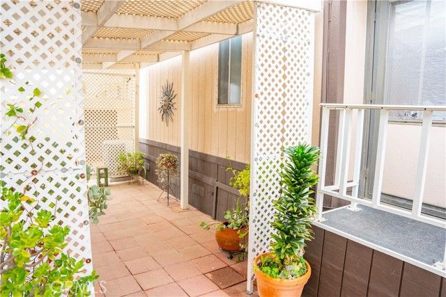 720 W Santa Maria Space 14, Santa Paula, CA 93060