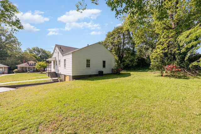 302 N Fayetteville Street, Clayton, NC 27520