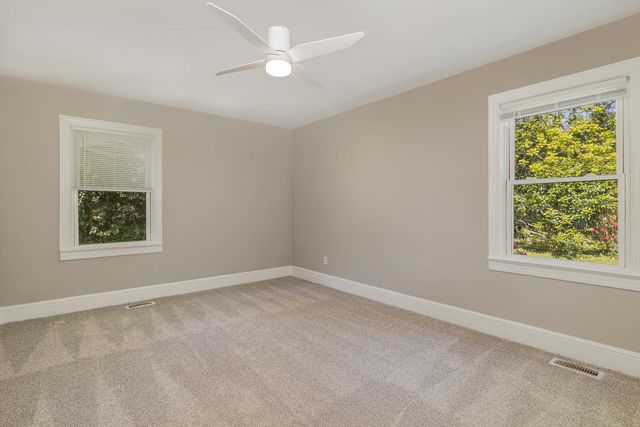 302 N Fayetteville Street, Clayton, NC 27520