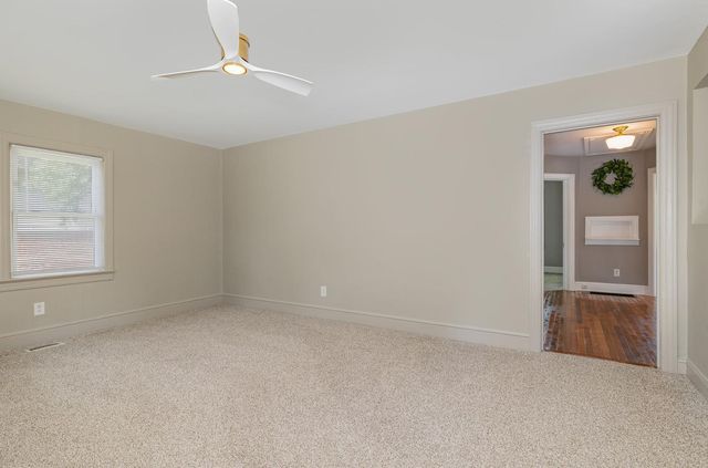 302 N Fayetteville Street, Clayton, NC 27520