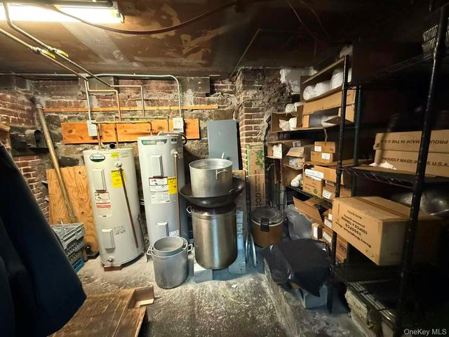 196 Smith Street, Brooklyn, NY 11201