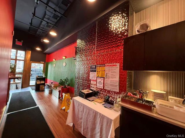 196 Smith Street, Brooklyn, NY 11201