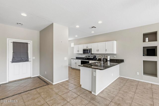 42441 W NORTH STAR Drive, Maricopa, AZ 85138