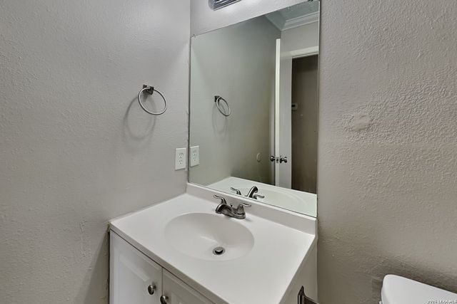 6854 Eden Grove Drive, Converse, TX 78109