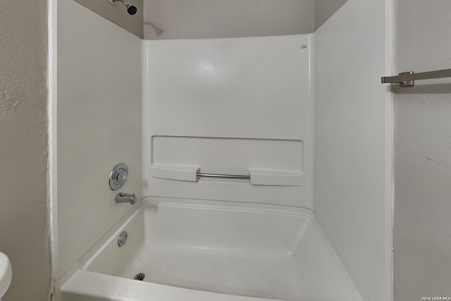 6854 Eden Grove Drive, Converse, TX 78109
