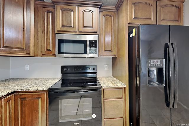 6854 Eden Grove Drive, Converse, TX 78109