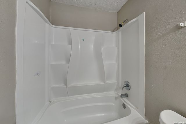 6854 Eden Grove Drive, Converse, TX 78109