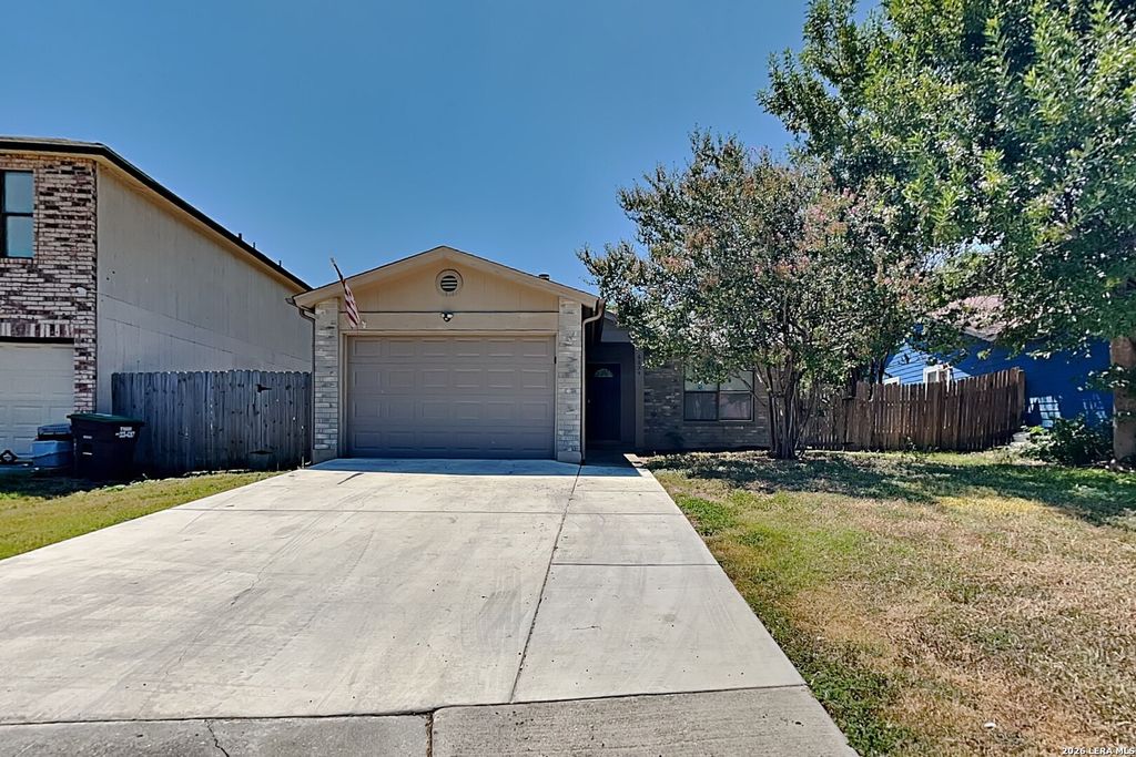 6854 Eden Grove Drive, Converse, TX 78109