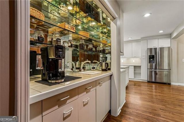 145 Old College Way, Sandy Springs, GA 30328