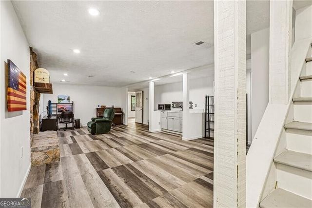 145 Old College Way, Sandy Springs, GA 30328