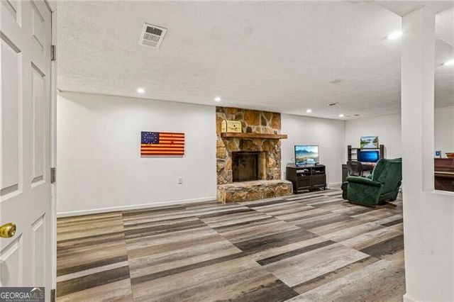 145 Old College Way, Sandy Springs, GA 30328