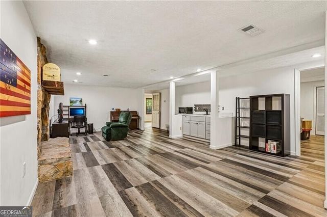 145 Old College Way, Sandy Springs, GA 30328