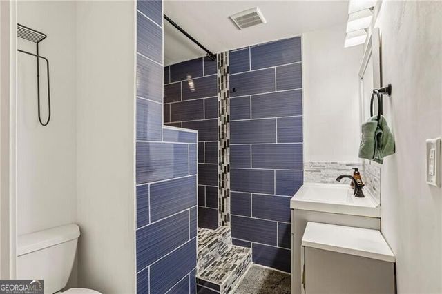 145 Old College Way, Sandy Springs, GA 30328