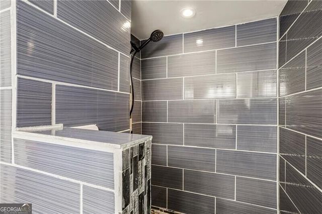 145 Old College Way, Sandy Springs, GA 30328