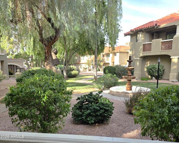 8300 E VIA DE VENTURA -- 1041, Scottsdale, AZ 85258