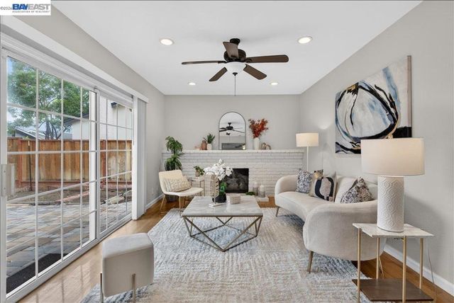 6168 Inglewood Dr, Pleasanton, CA 94588