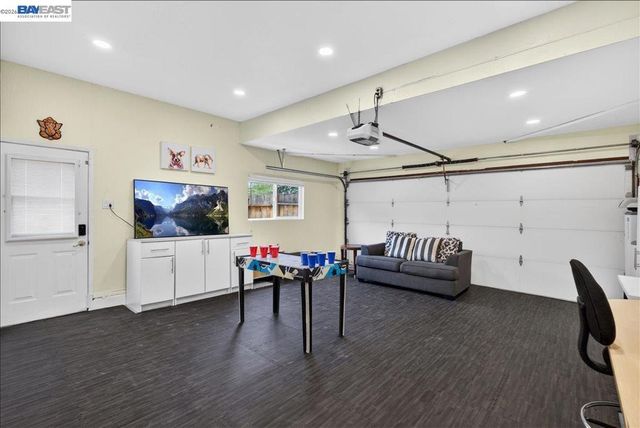 6168 Inglewood Dr, Pleasanton, CA 94588