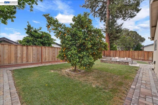 6168 Inglewood Dr, Pleasanton, CA 94588