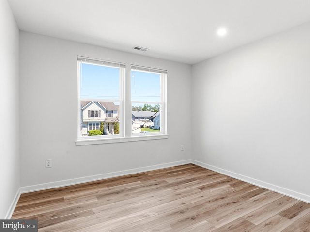 19 WALLACE AVE, Sewell, NJ 08080