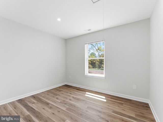 19 WALLACE AVE, Sewell, NJ 08080