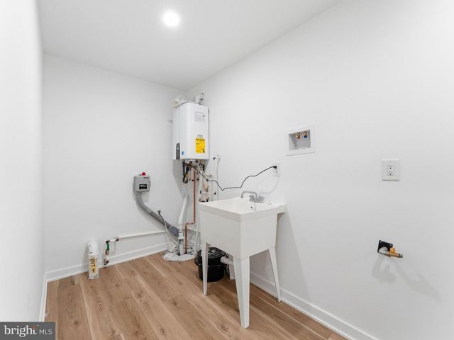19 WALLACE AVE, Sewell, NJ 08080