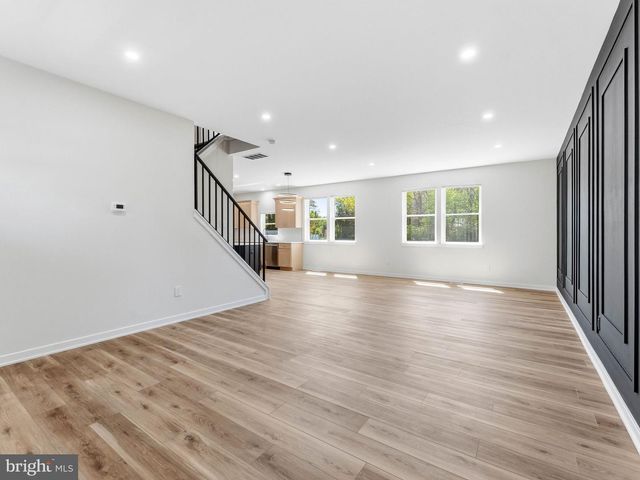 19 WALLACE AVE, Sewell, NJ 08080