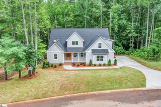 5 Falling Leaf Drive, Travelers Rest, SC 29690