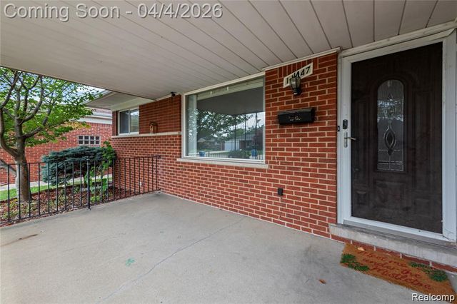 11447 Edwin Drive, Warren, MI 48093