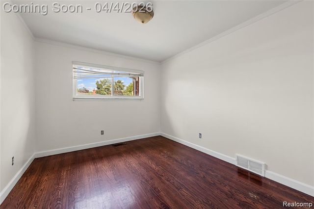 11447 Edwin Drive, Warren, MI 48093