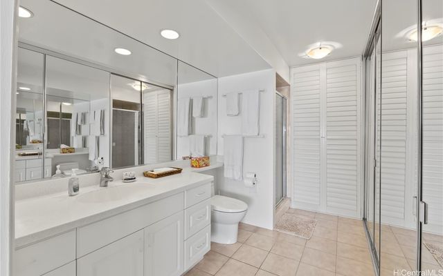 2895 Kalakaua Avenue 1202, Honolulu, HI 96815