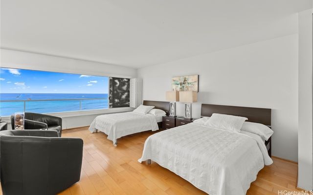 2895 Kalakaua Avenue 1202, Honolulu, HI 96815