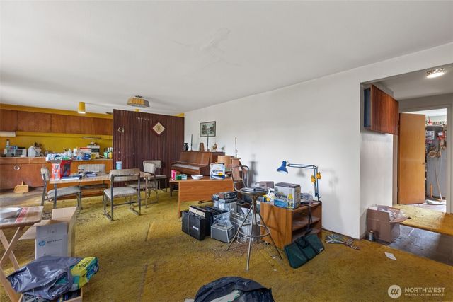 1212 146th Avenue SE, Bellevue, WA 98007