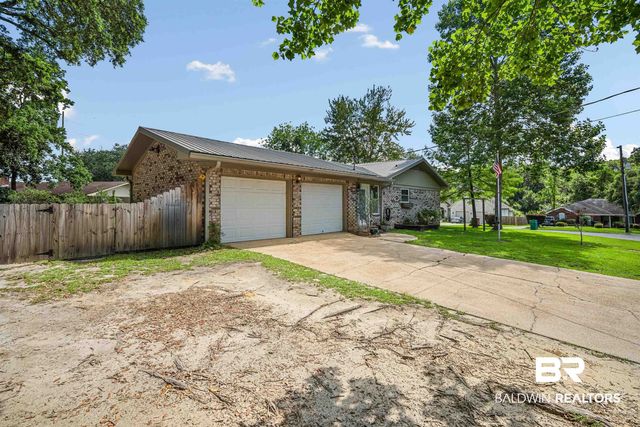 130 Thomas Drive, Saraland, AL 36571