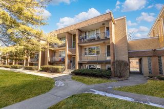 6419 S Oak Park Avenue E-16, Chicago, IL 60638