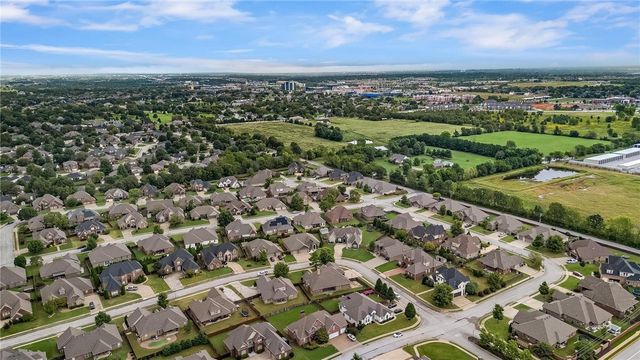 6104 Laurel Hill Lane, Rogers, AR 72758